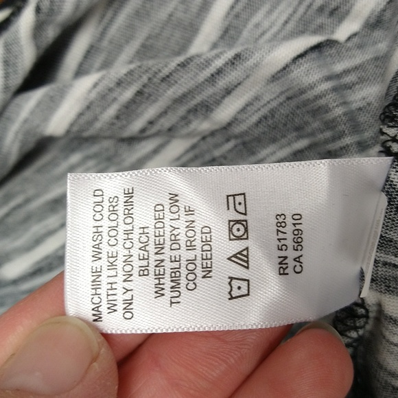 Maurice's 24/7, black with white stripes teeshirt, size 4xl, NWT, womens - Picture 8 of 8